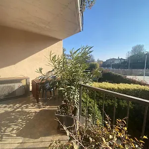 Casa Sandra Crema
